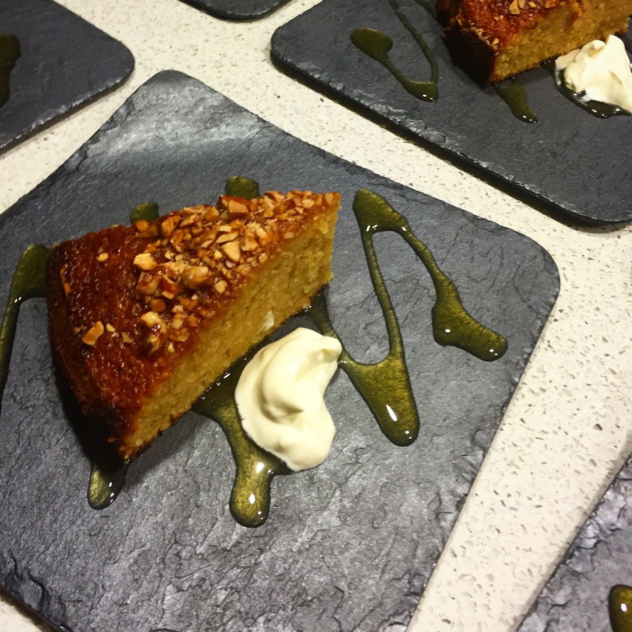 Honey & Almond Cake